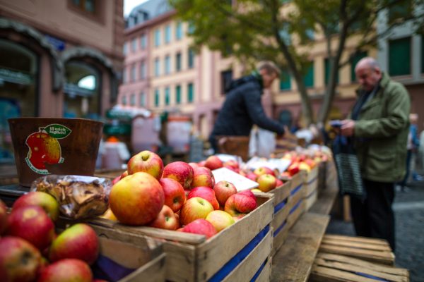 Wochenmarkt Market_fruits_apple