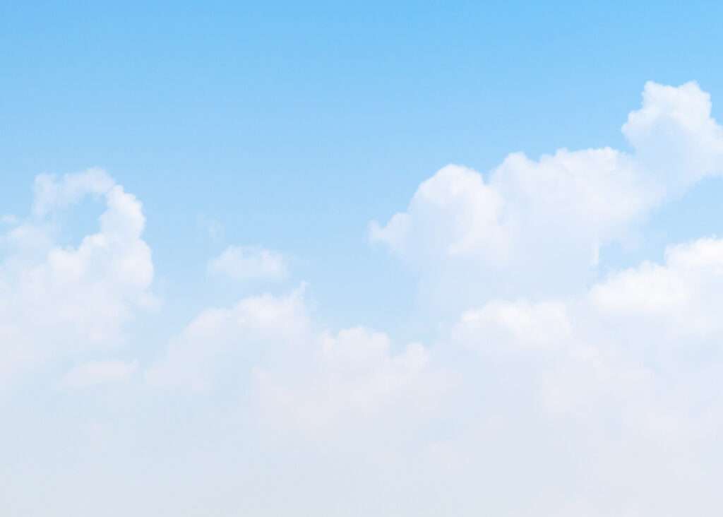COLOUR OF THE YEAR 2026: CLOUD DANCER 1 A clear blue sky with soft, fluffy white clouds scattered across it, creating a calm and peaceful atmosphere—perfect for sipping a refreshing Fibre Soda.